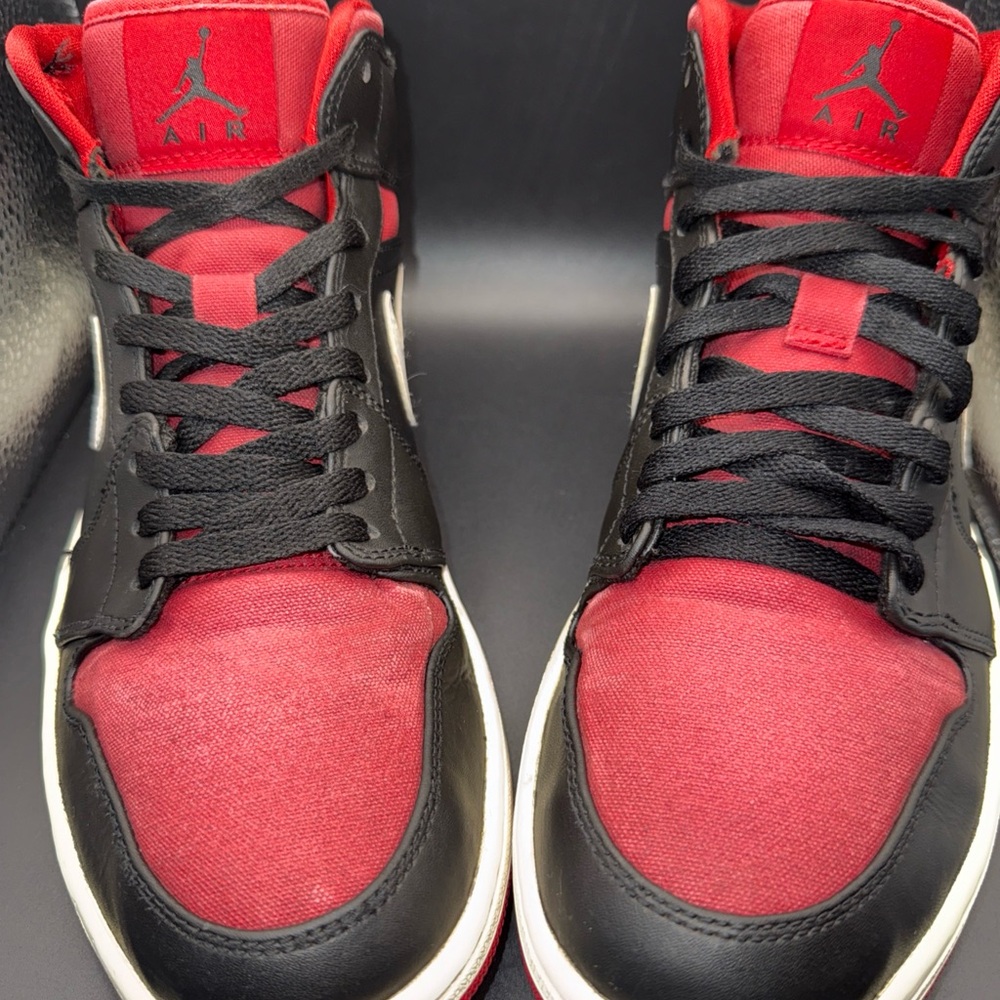 Size 10 - RARE VTG Air Jordan 1 Mid Black Gym Red,  564724-020, Clean, No Box